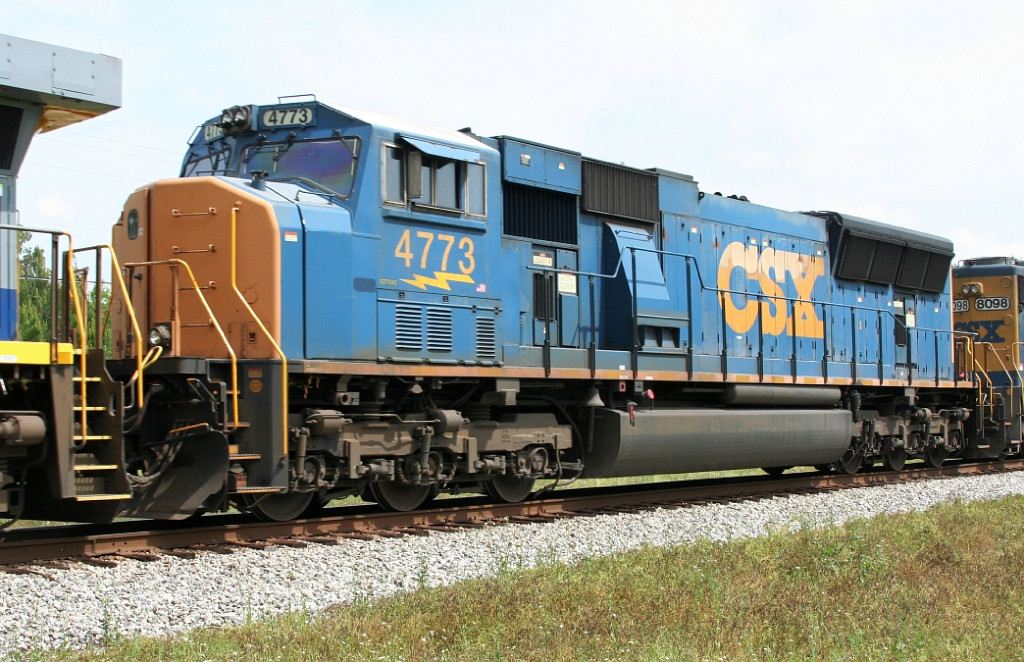 CSX 4773 on Q577